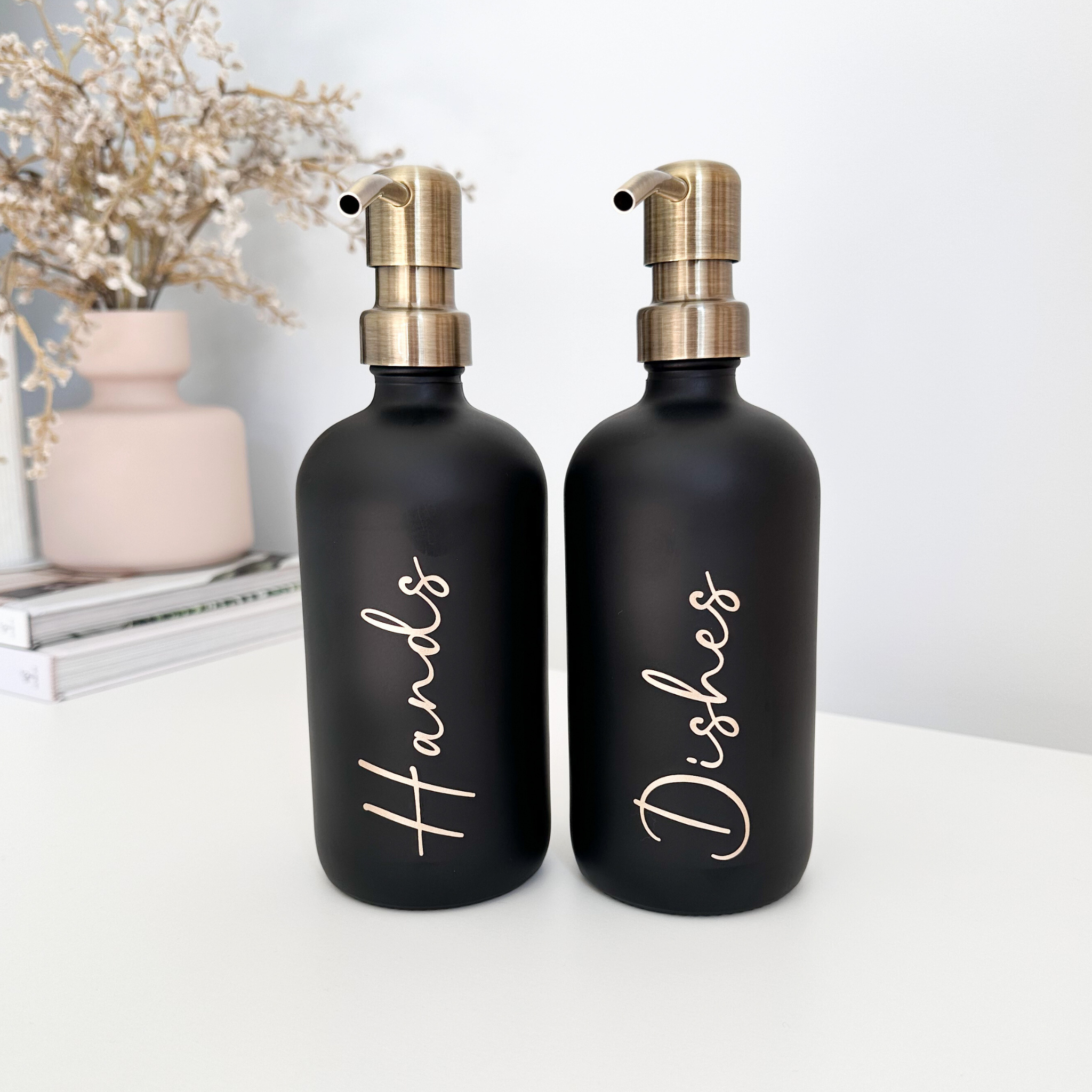 2pcs 500ml Matte Black Glass Pump Bottle including label